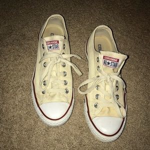 Cream Converse All Stars